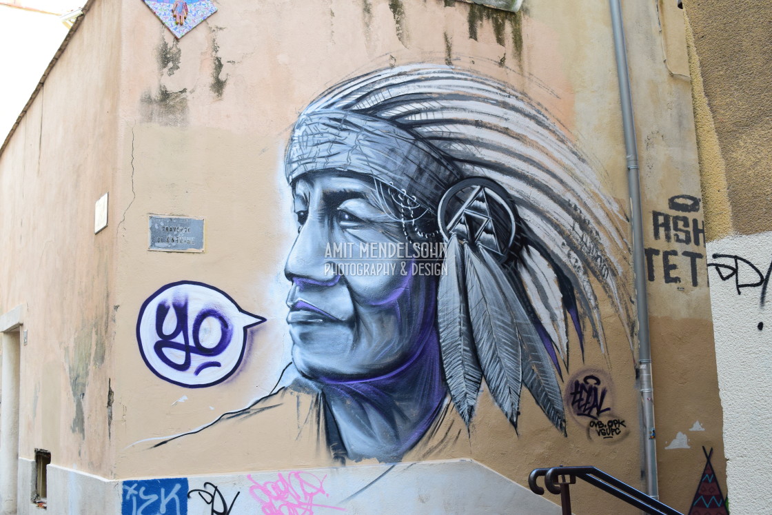 "Mural Marseille - Le panier" stock image