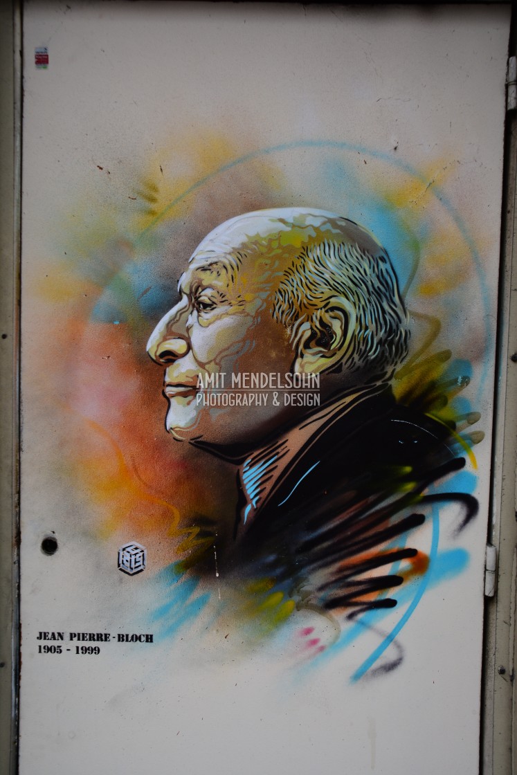 "C215 - wall art - Laon" stock image