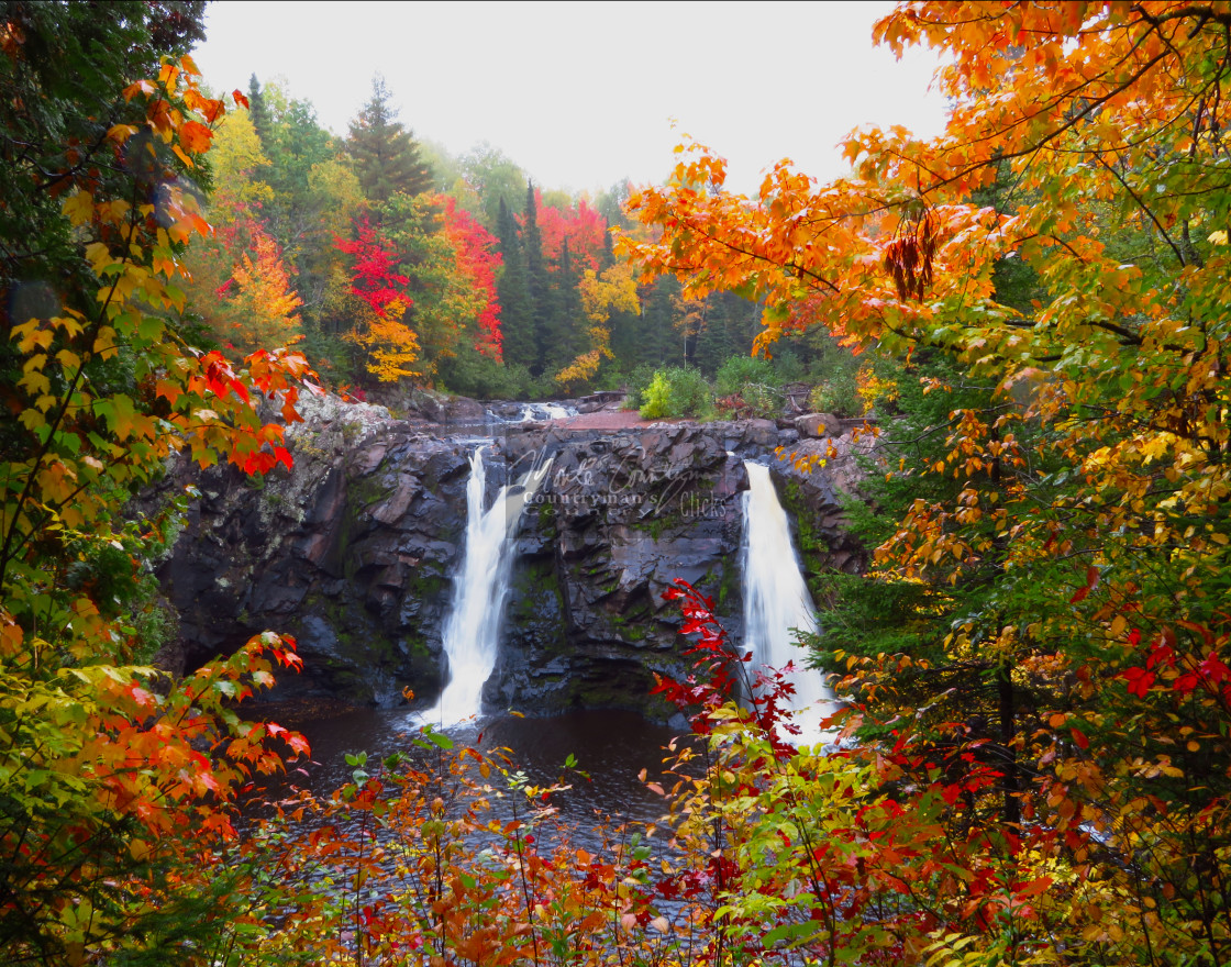 "Twin Little Manitou Falls - Pattison State Park - More Color" stock image