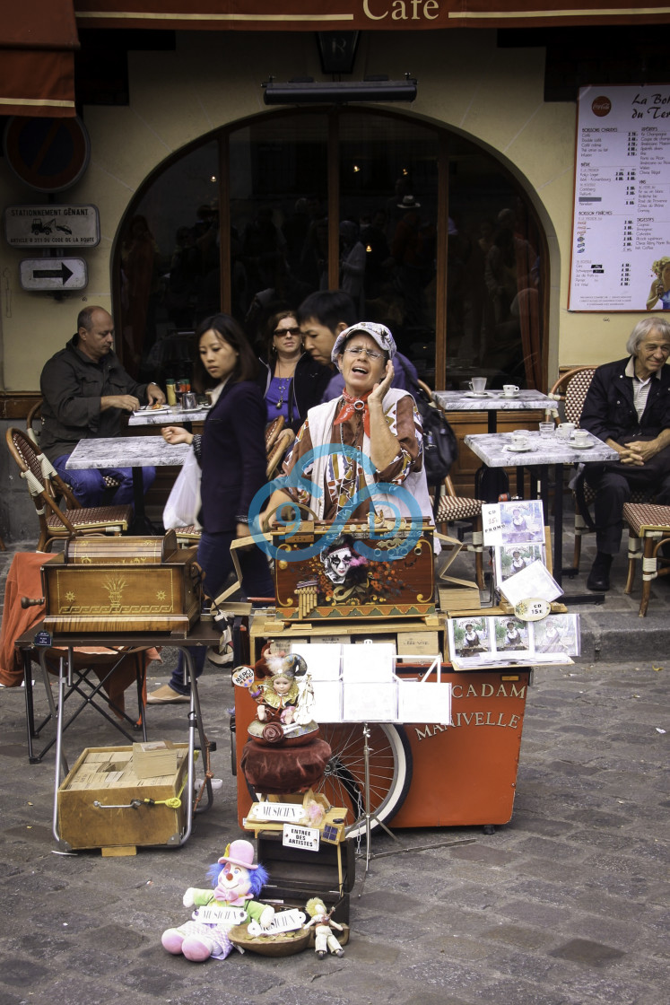 "Street Entertainer, Montmartre, Paris" stock image