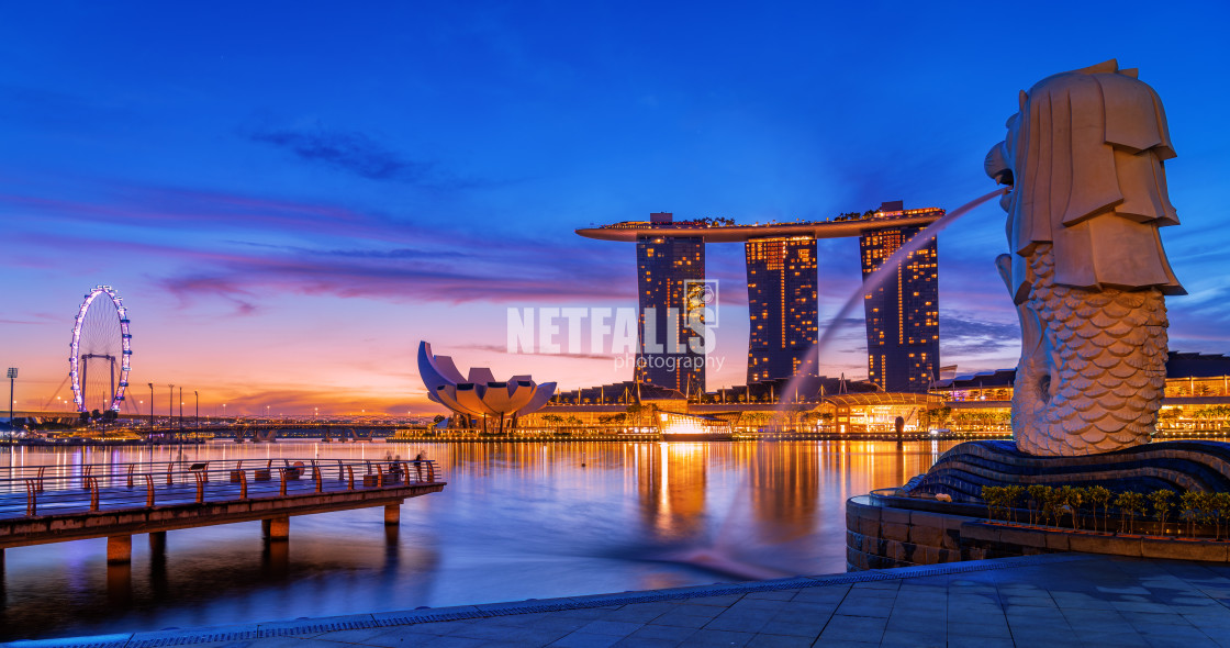 "Singapore Merlion Park downtown Singapore business district" stock image