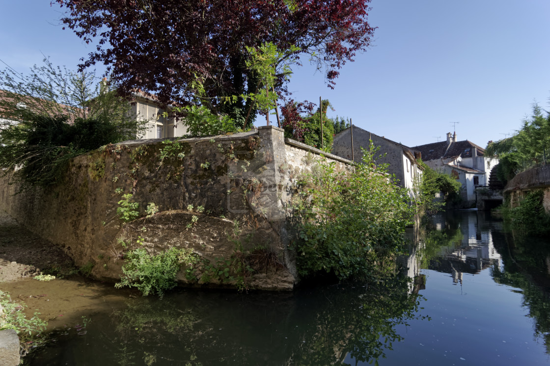 "Crécy-La-chapelle" stock image