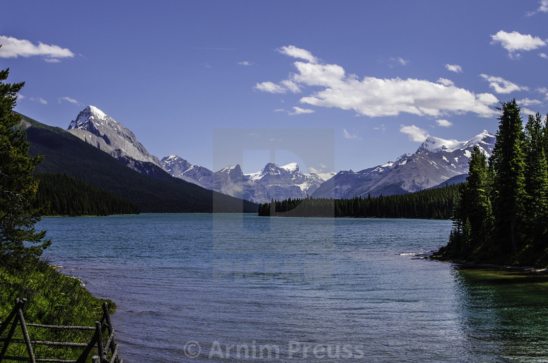 "Maligne Lake" stock image