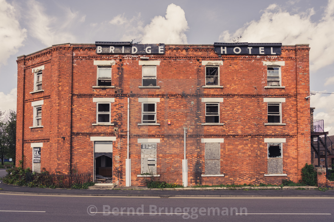 "The remains of the Bridge Hotel in Sutton Bridge, Lincolnshire, England" stock image