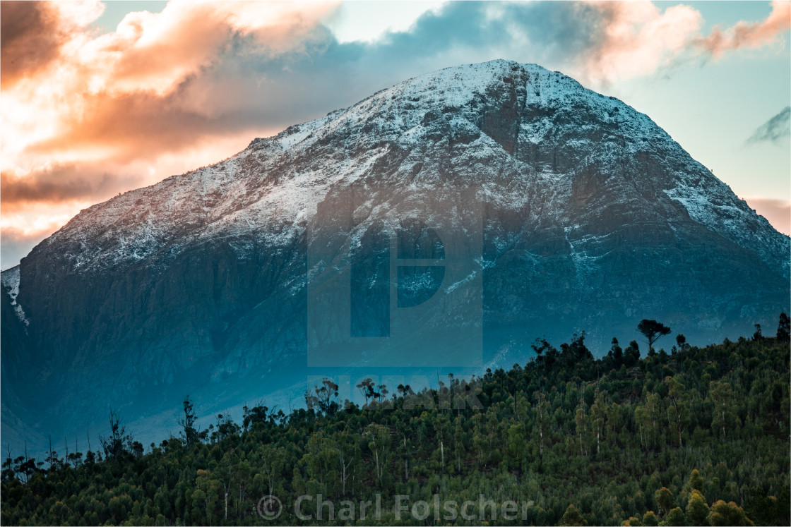 "Golden Hour Blue Hour" by Charl Folscher - £12.40 "Golden Hour Blue Hour" stock image