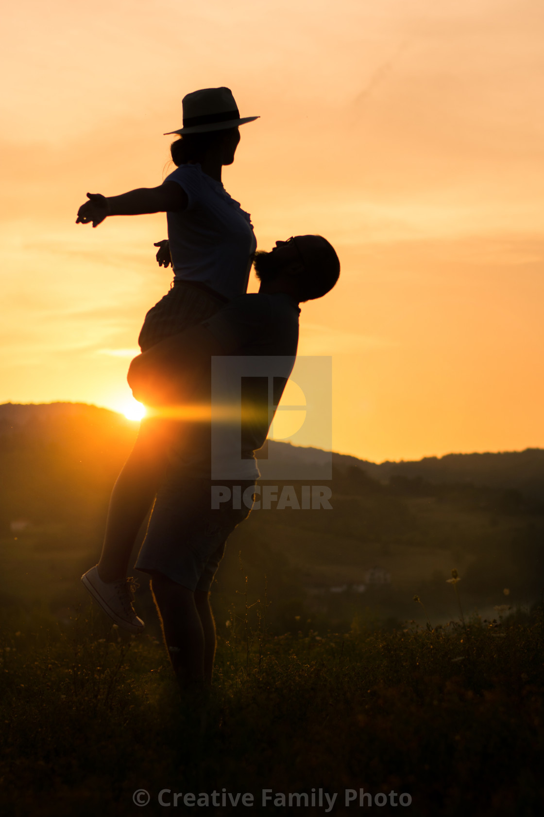 Happy Couple Silhouette With Romantic Sunset Background License Download Or Print For 8 06 Photos Picfair Subscribe to envato elements for unlimited photos downloads for a single monthly fee. https www picfair com pics 05373169 happy couple silhouette with romantic sunset background