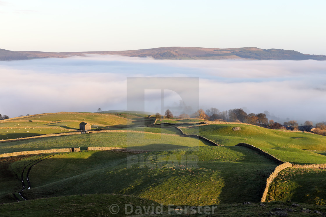 "Bowbank Fell and Tees Valley Fog, Teesdale" stock image