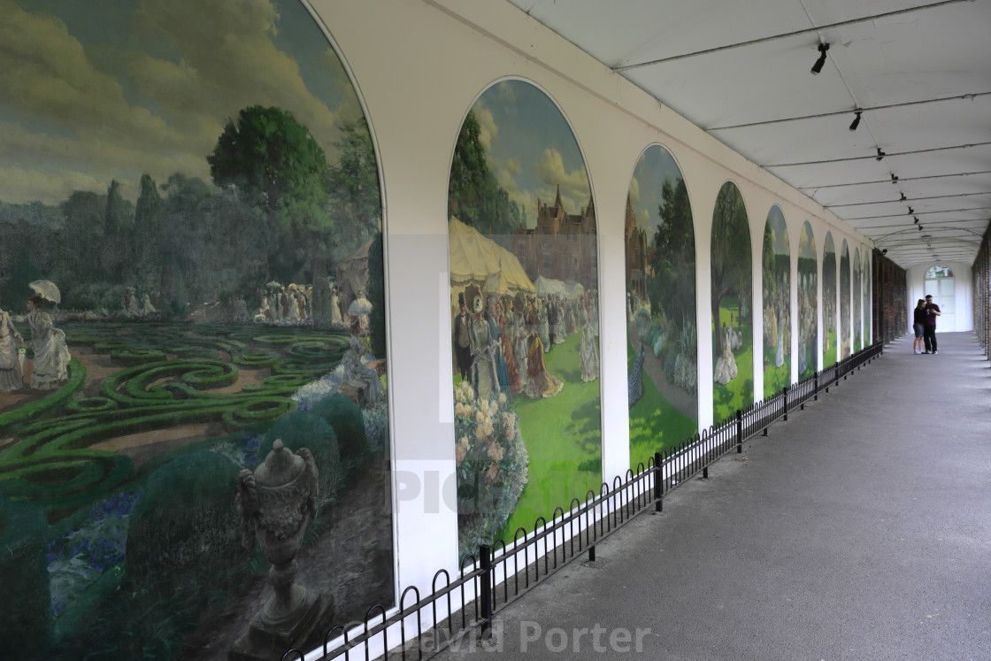 Murals In Holland Park Royal Borough Of Kensington And Chelsea London England License Download Or Print For 20 00 Photos Picfair