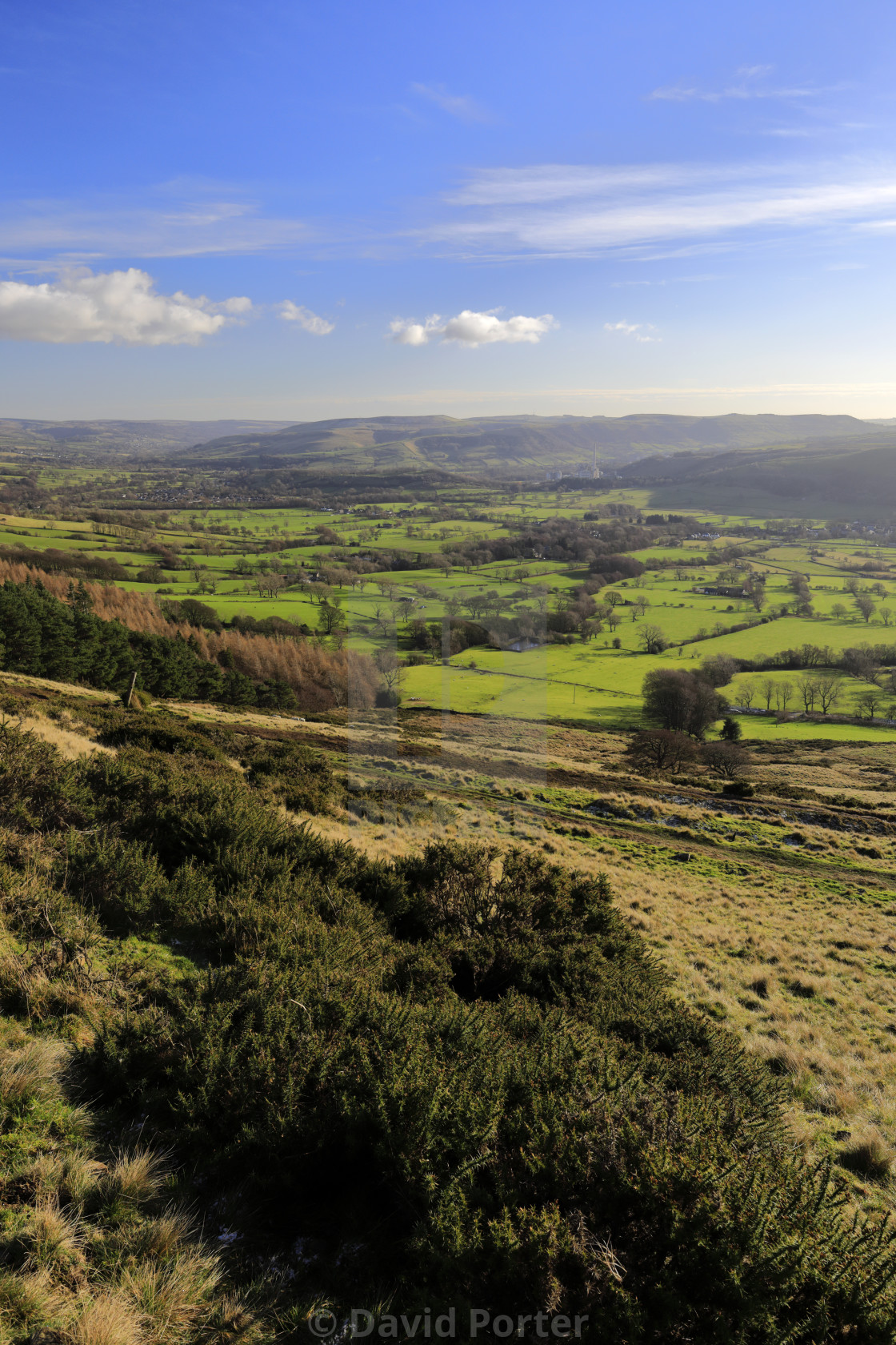 "View of the Castleton valley from Mam Tor, Derbyshire, Peak District National..." stock image