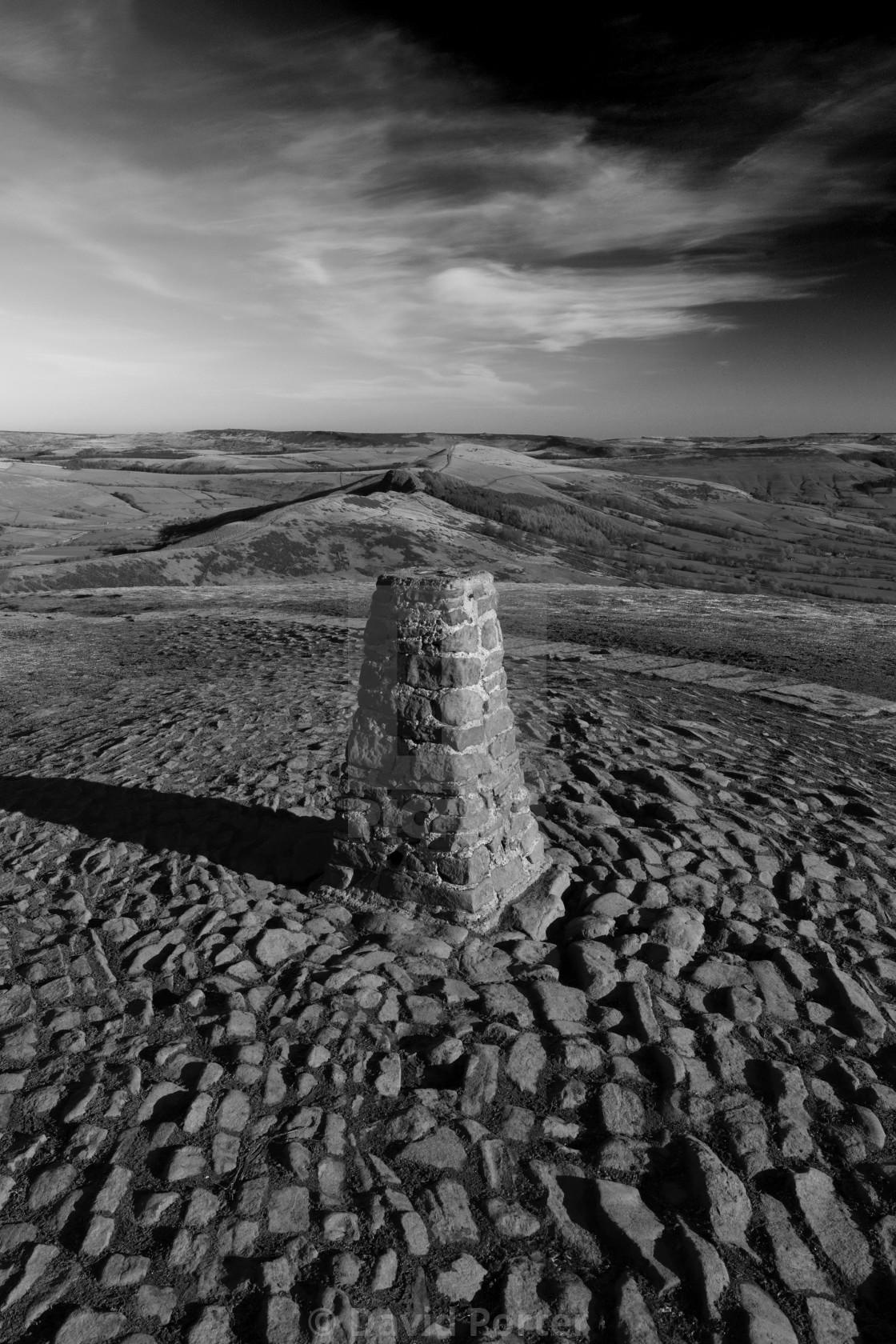 "Walkers at Mam Tor summit cairn, Vale of Castleton, Derbyshire, Peak District..." stock image