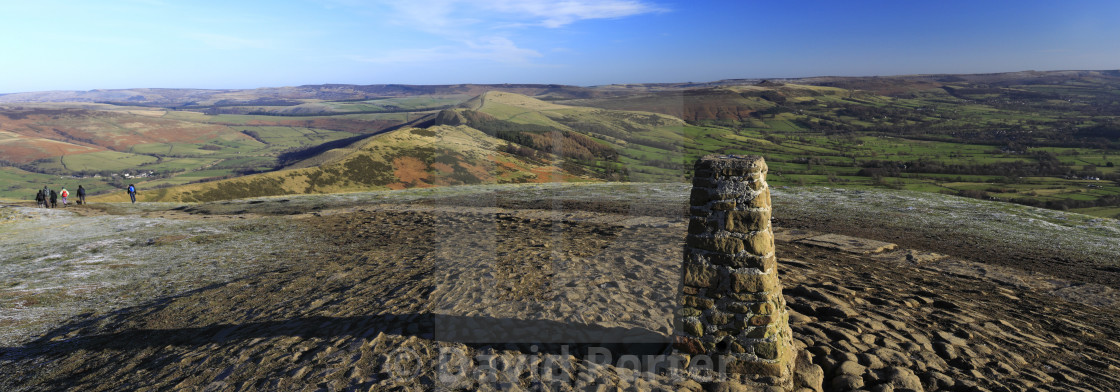 "Walkers at Mam Tor summit cairn, Vale of Castleton, Derbyshire, Peak District..." stock image