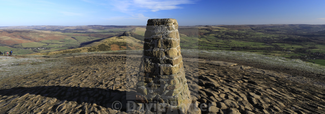 "Walkers at Mam Tor summit cairn, Vale of Castleton, Derbyshire, Peak District..." stock image