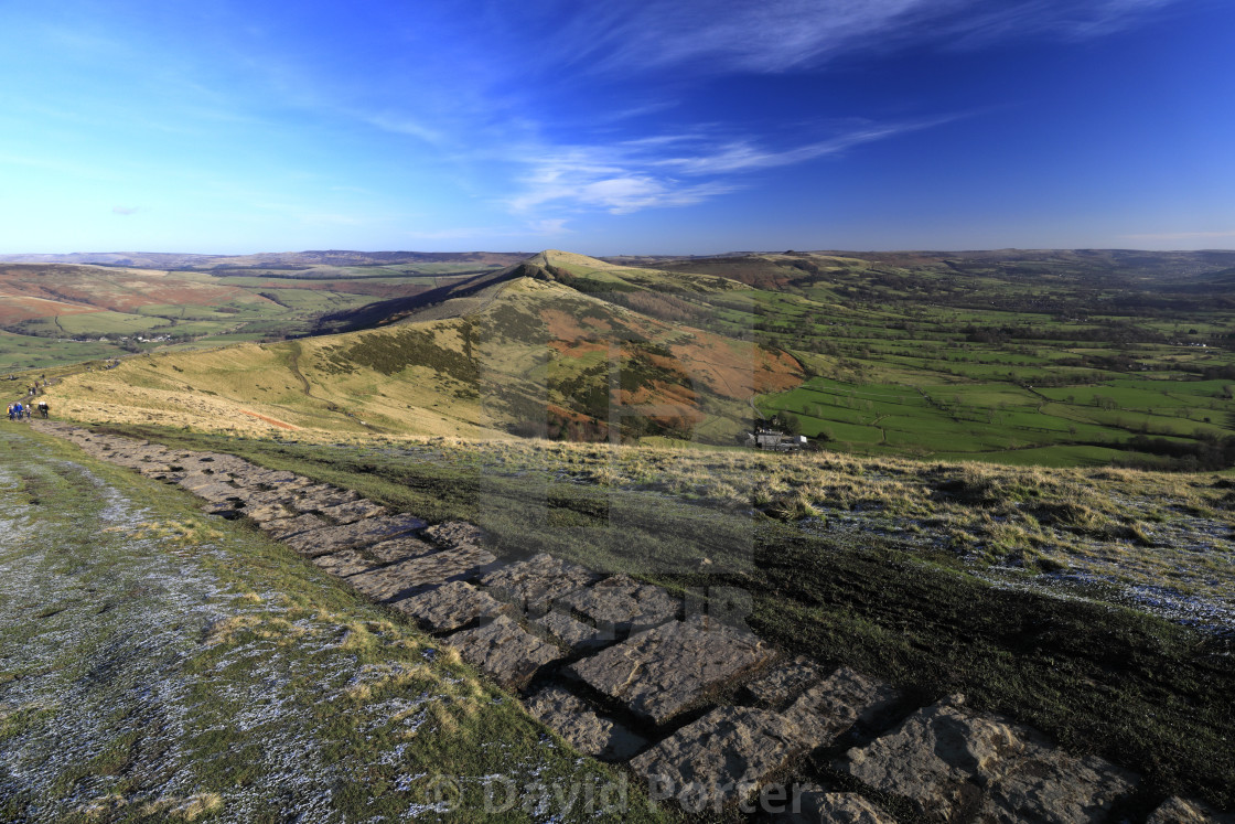 "Walkers along the Mam Tor ridge, Vale of Castleton, Derbyshire, Peak District..." stock image