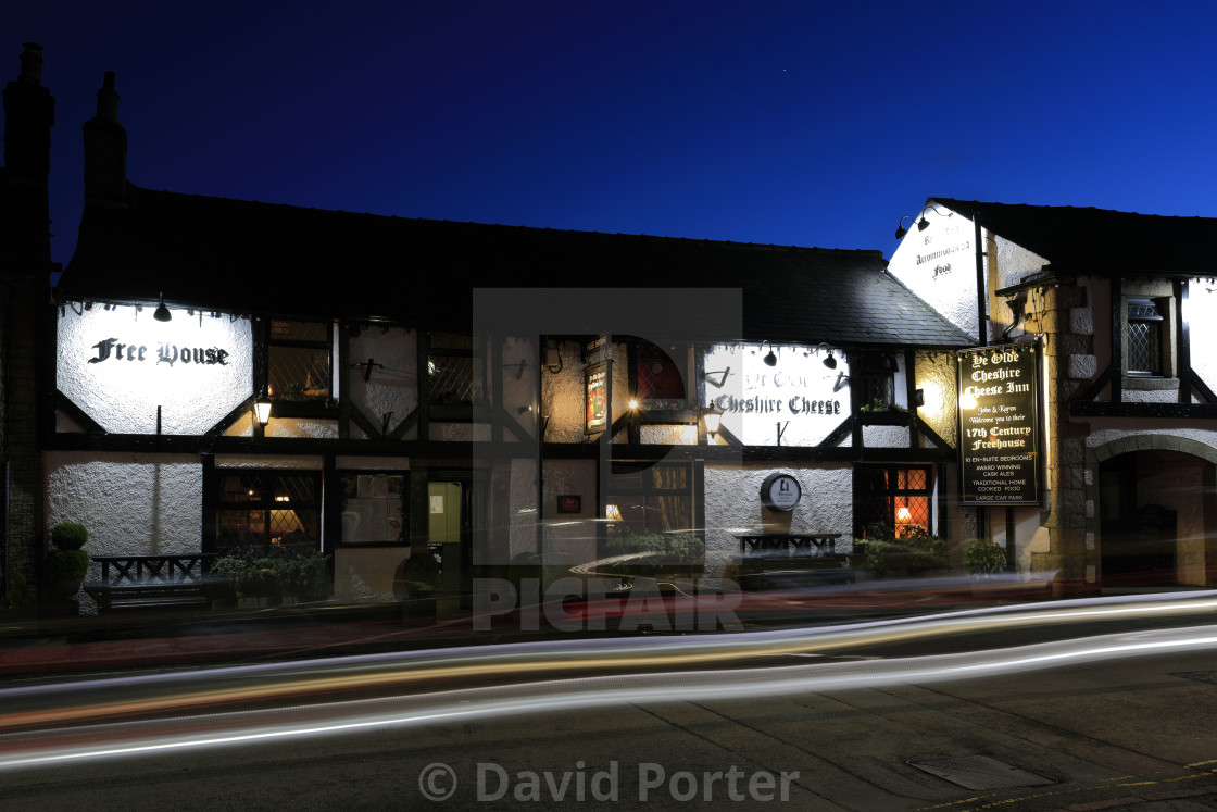 "The Cheshire Cheese Pub, Castleton village, Derbyshire, Peak District..." stock image