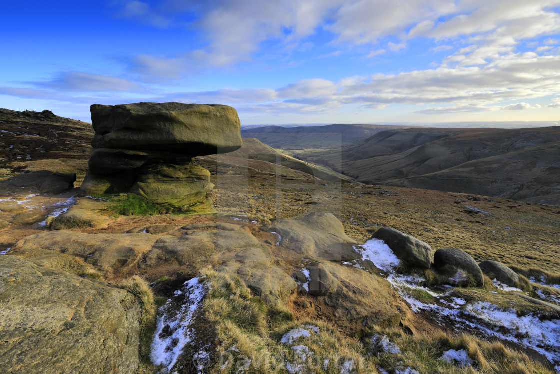 "The Noe Stool rock formation on Kinder Scout, Pennine Way, Peak District..." stock image