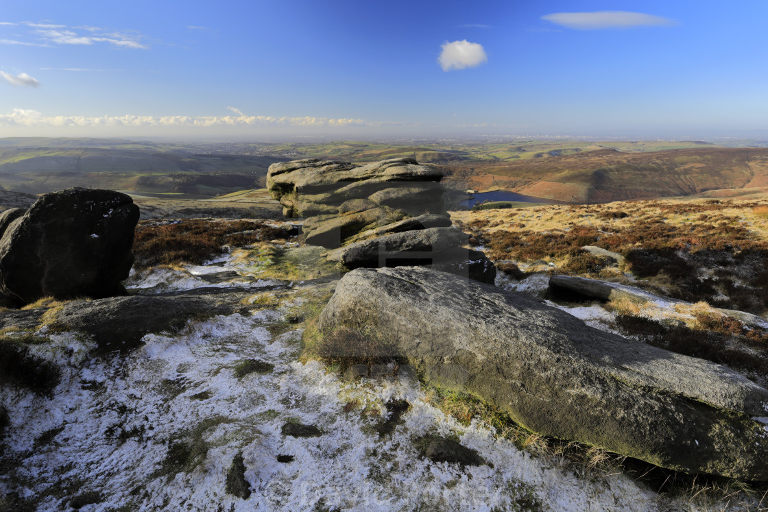 "View to Kinder reservoir over Kinder Scout, Pennine Way, Derbyshire, Peak..." stock image