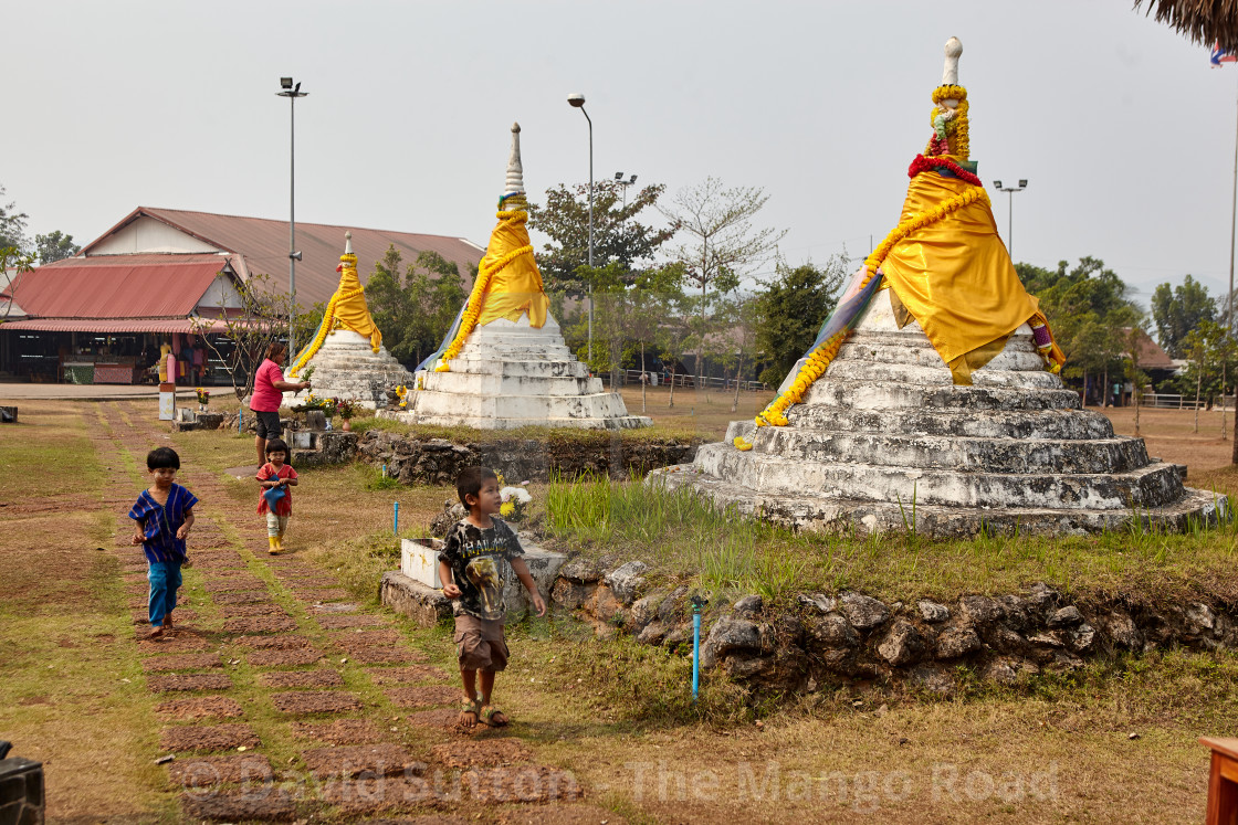 "Three Pagodas Pass" stock image