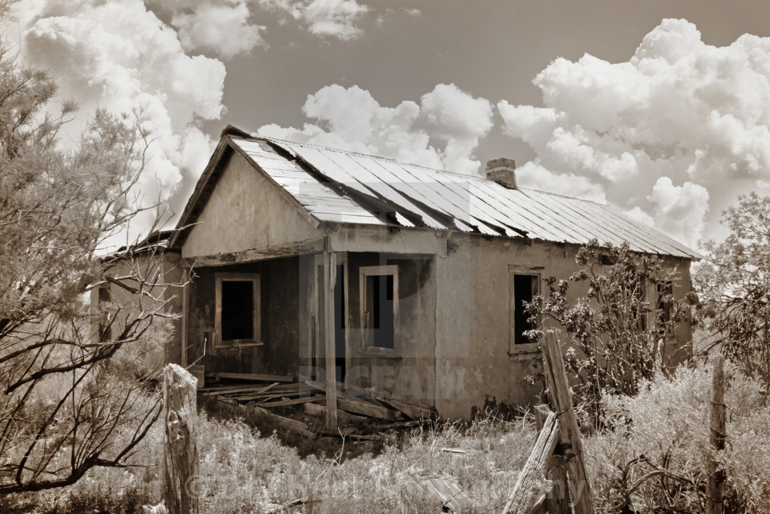 "Abandoned house in Cedarvale, New Mexico" stock image