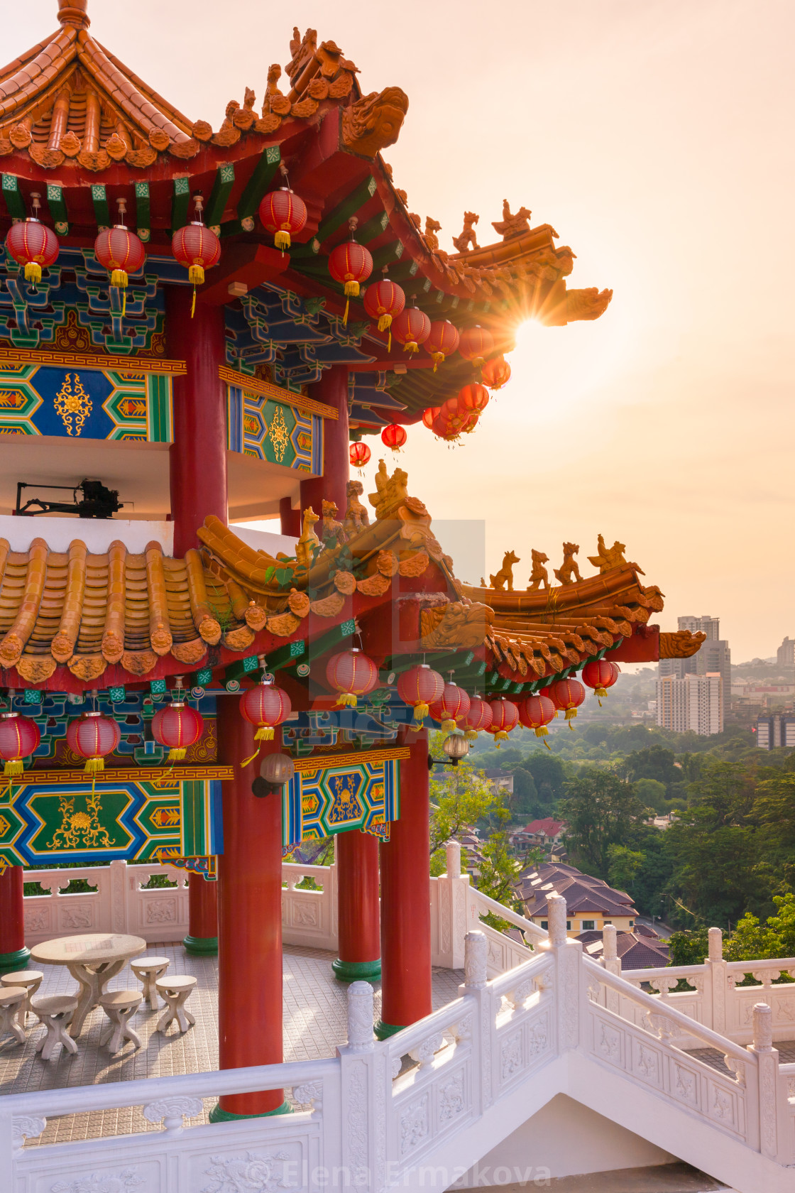 Thean Hou Temple, Kuala Lumpur - License, download or print for £12.40 |  Photos | Picfair