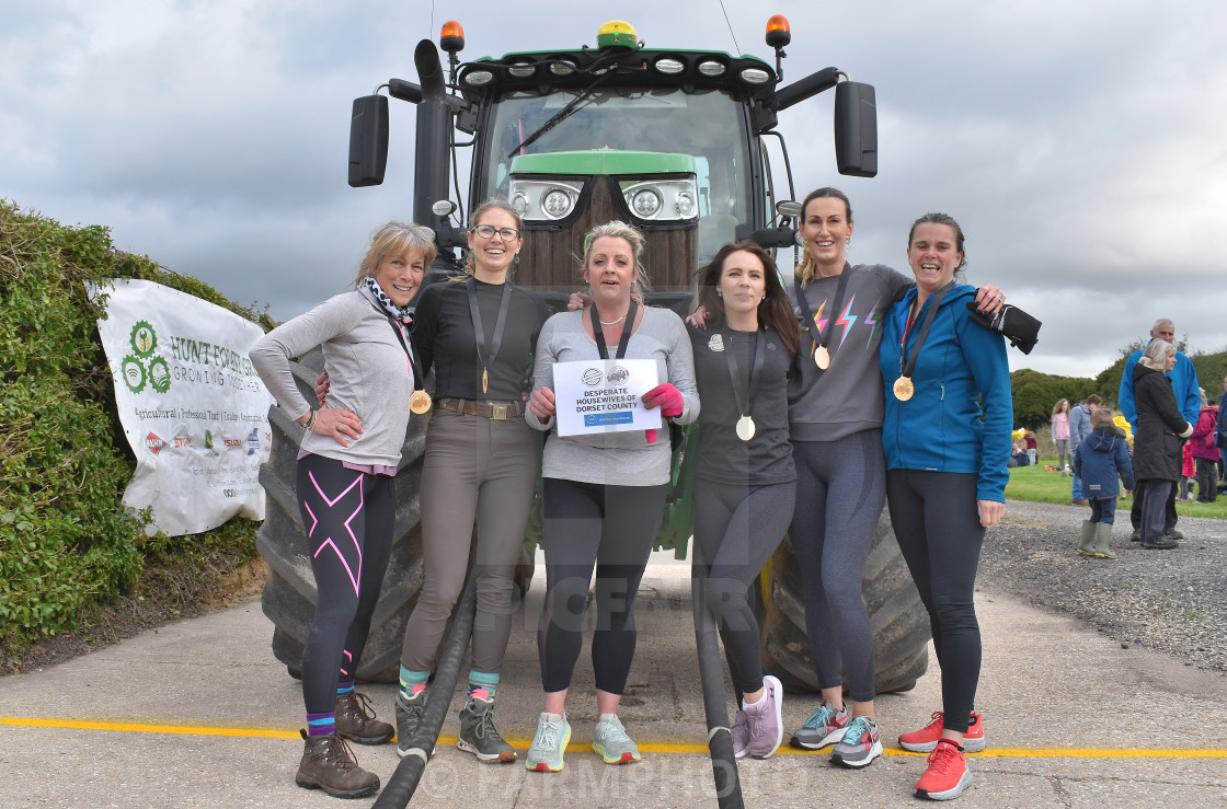 Dorset Tractor Tug 21 Hosted By R Lukins Fitness License Download Or Print For 5 00 Photos Picfair