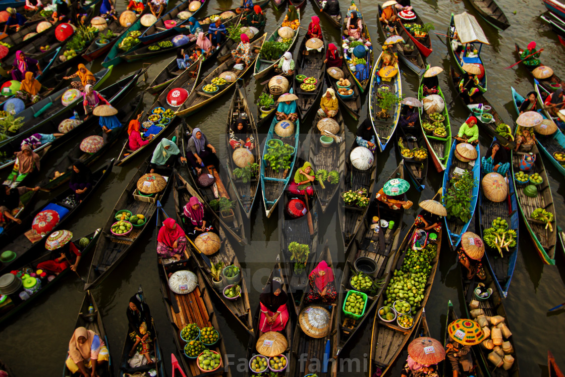 "Morning At Floating Market" stock image