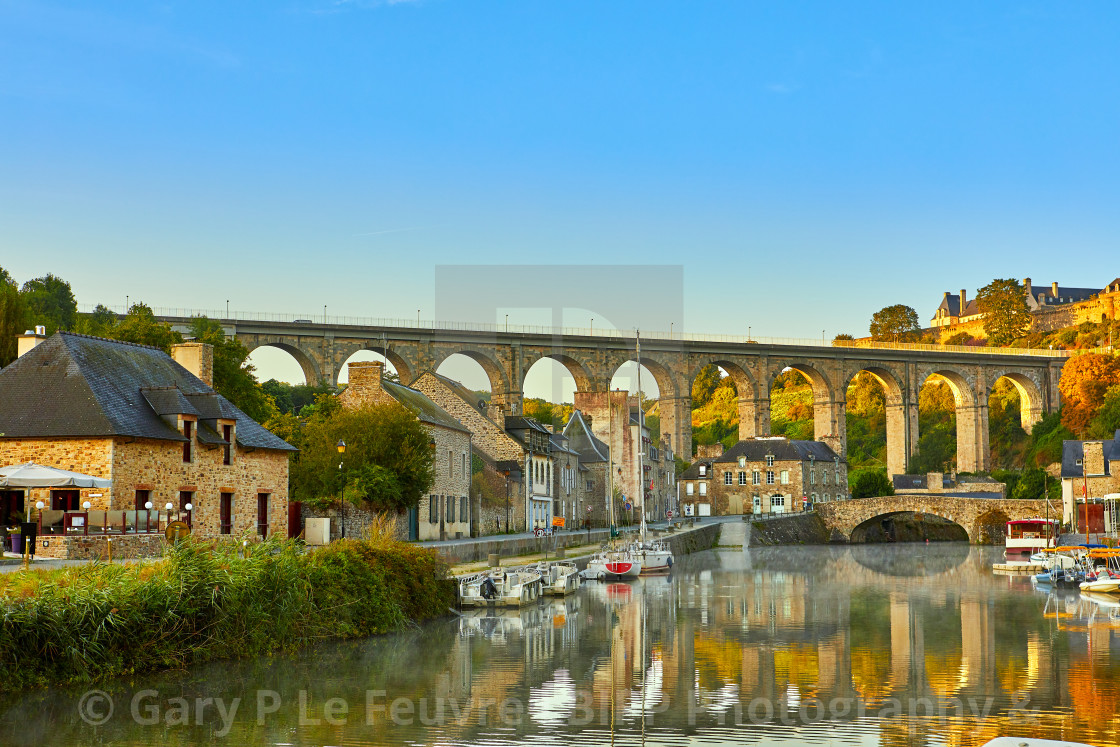 "Dinan Marina, canal d'ille et rance" stock image