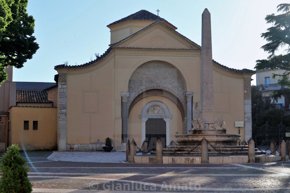 "Benevento - Chiesa di Santa Sofia la mattina presto" stock image