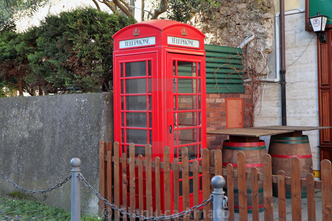 "Benevento - Cabina telefonica in via dei Rettori" stock image