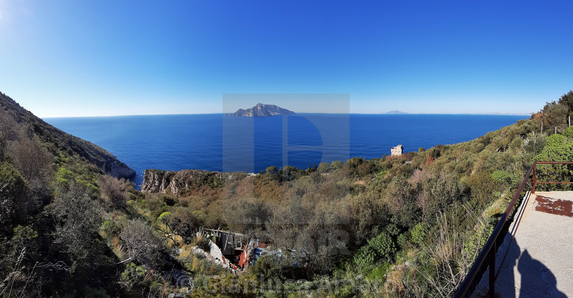 "Panoramica di Capri da via Campanella" stock image