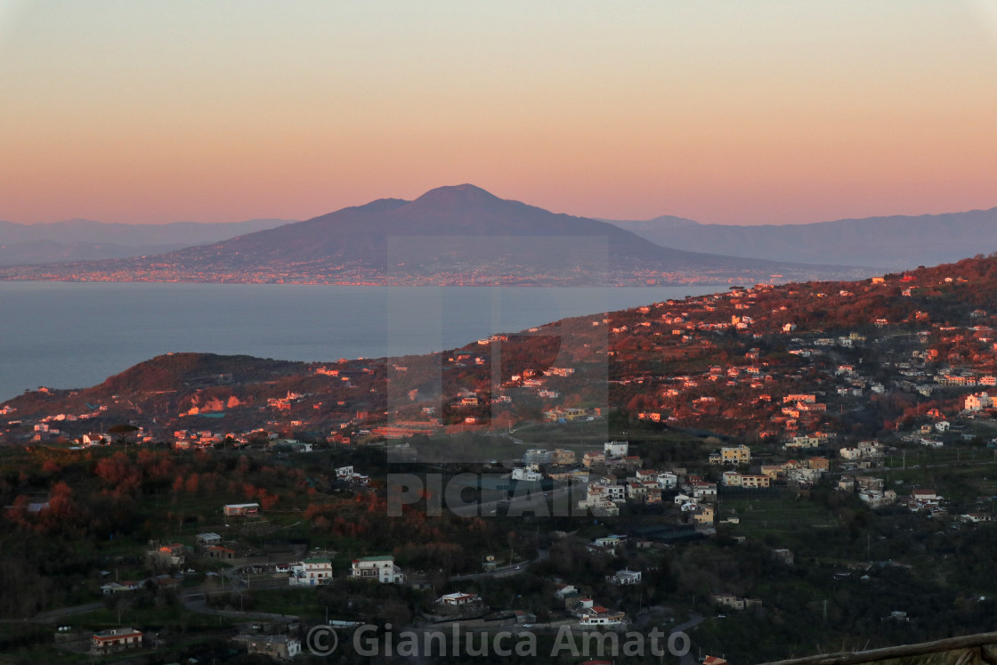 "Termini - Vesuvio al tramonto da Monte Costanzo" stock image