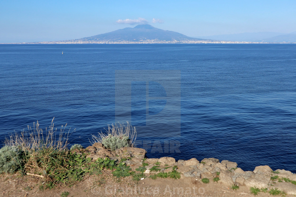 "Sorrento - Vesuvio dai Bagni della Regina Giovanna" stock image