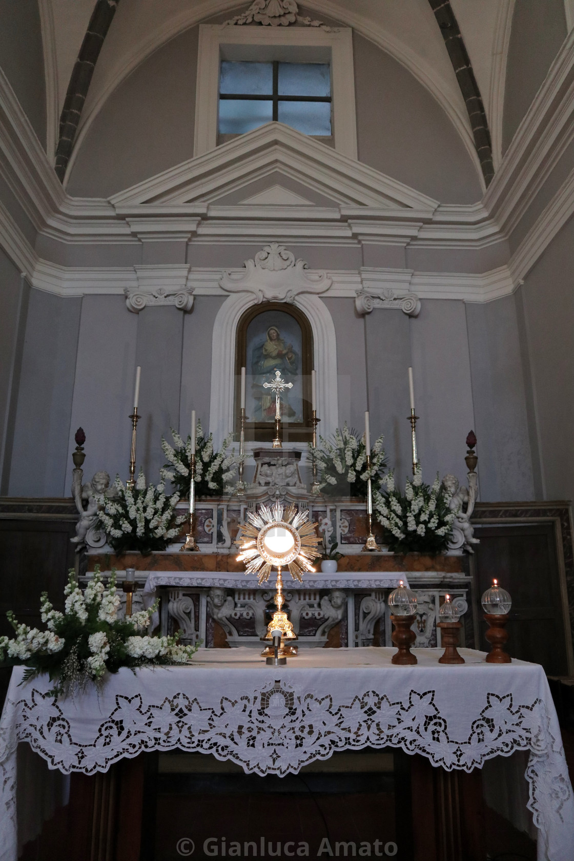 "Caiazzo - Altare della chiesa di San Francesco" stock image