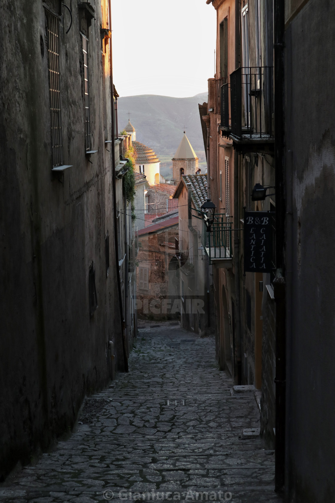 "Caiazzo - Vicoli del centro storico" stock image