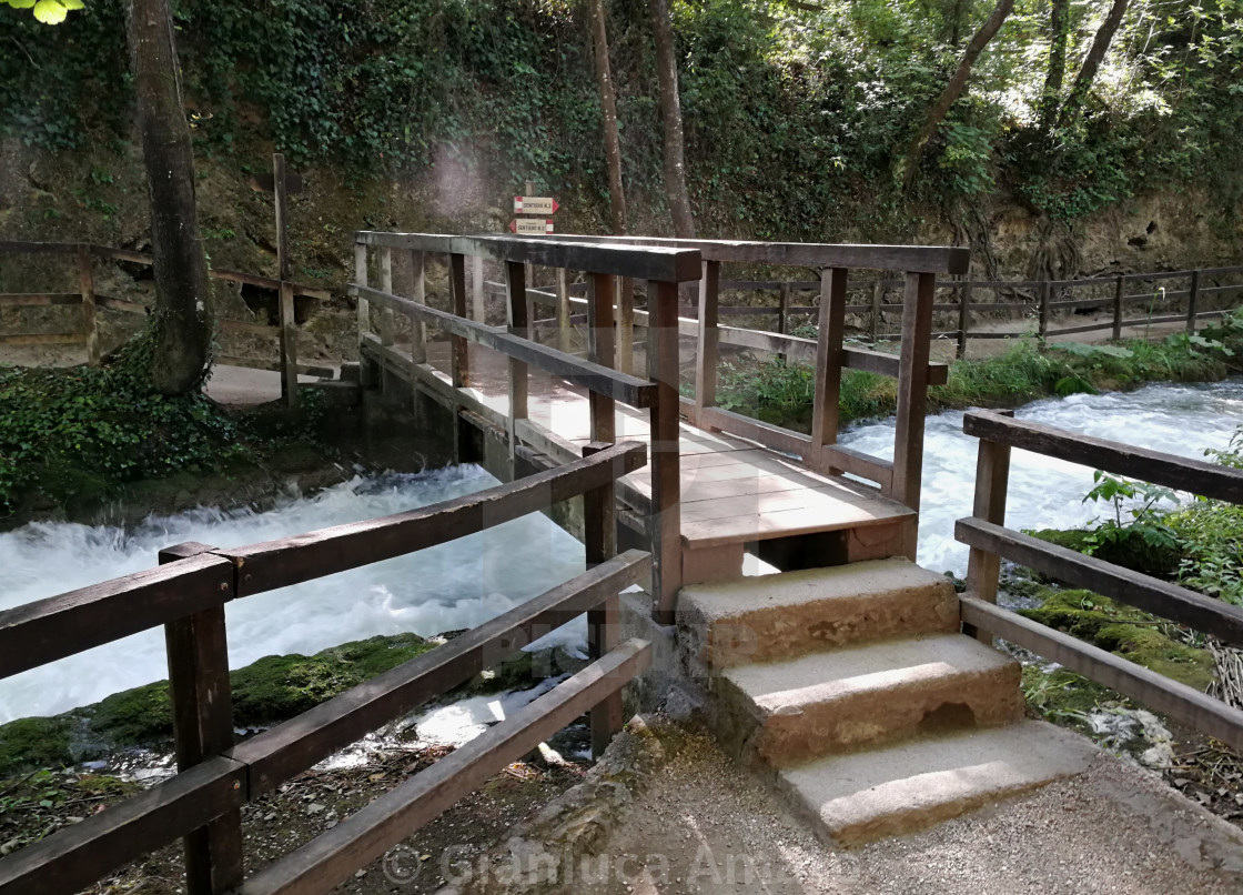 "Cascata delle Marmore - Ponte in legno sul Sentiero 2" stock image