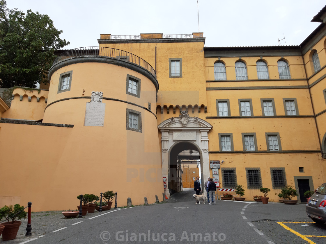 "Castel Gandolfo – Accesso al borgo" stock image