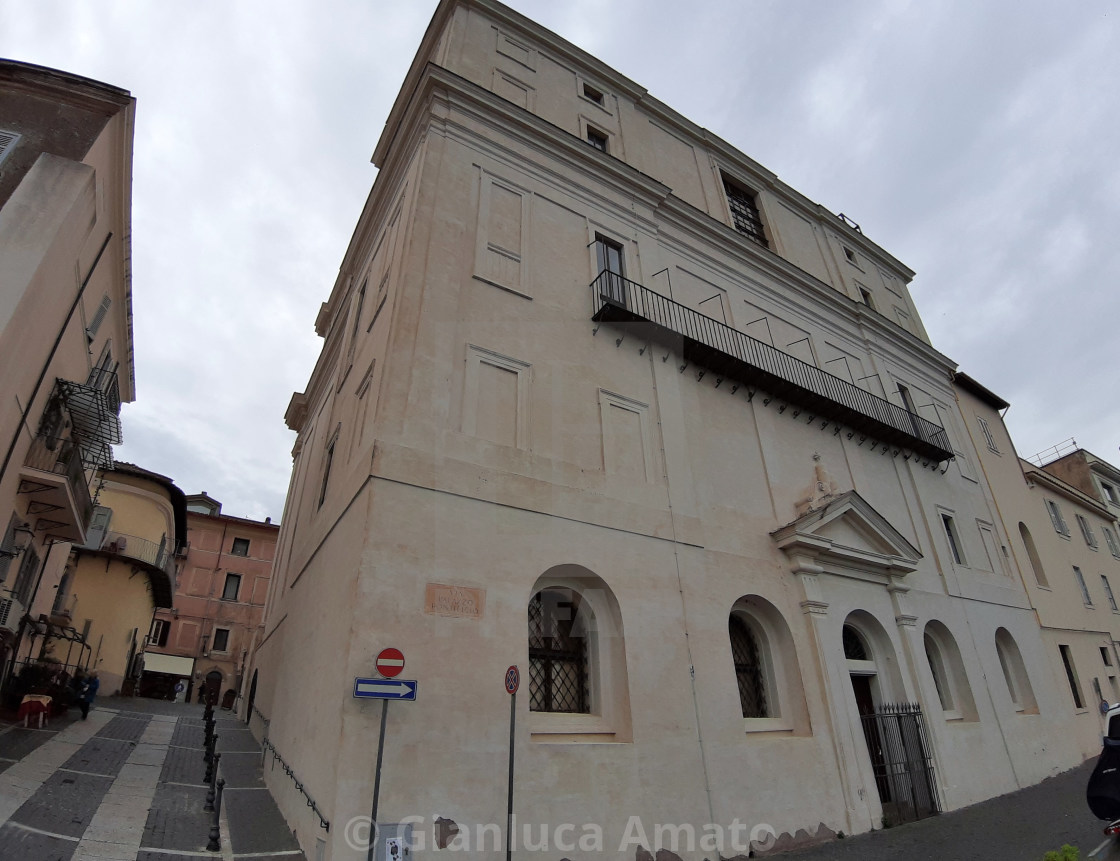 "Castel Gandolfo – Facciata posteriore della Chiesa di San Tommaso da Villanova" stock image