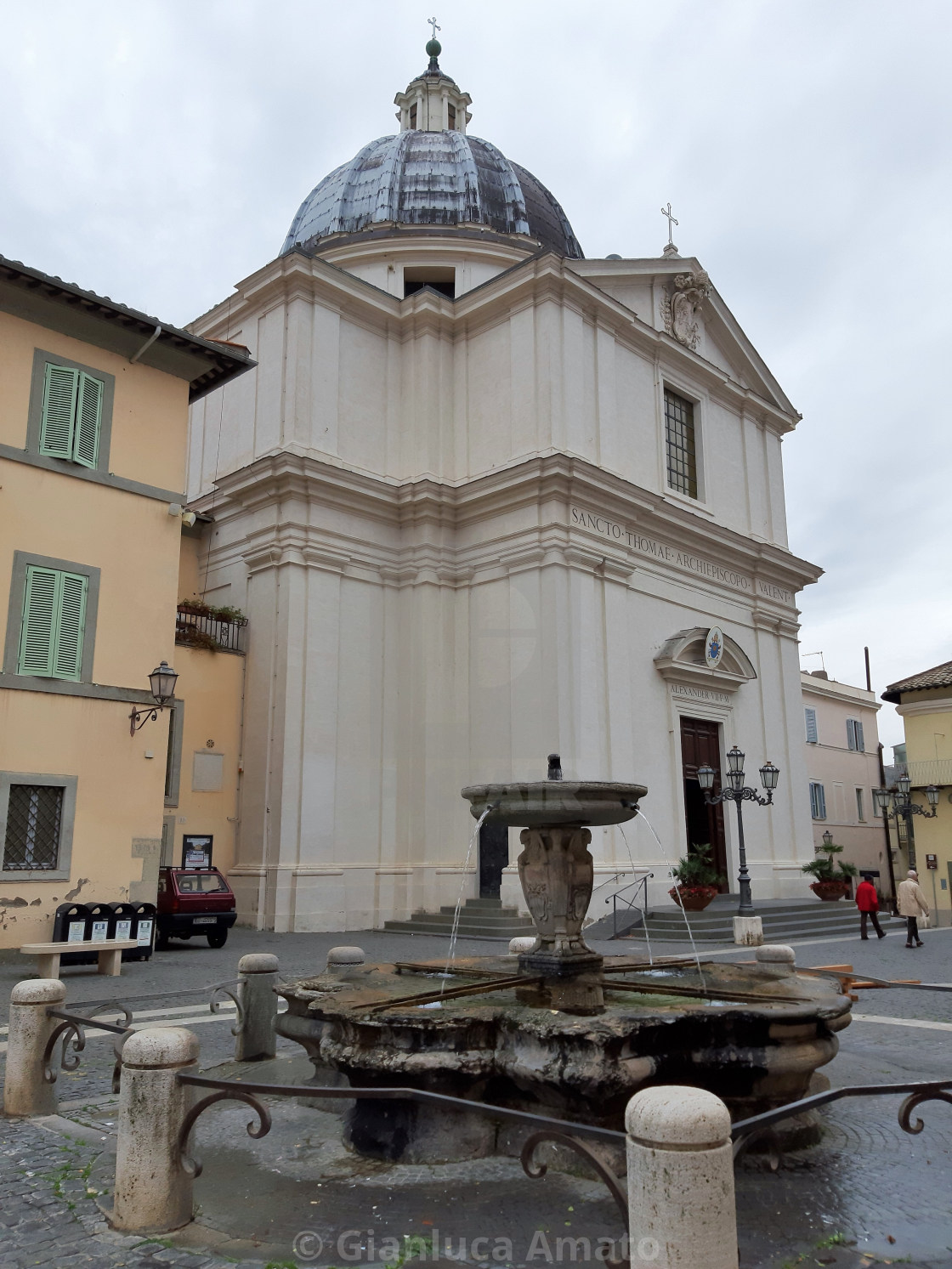 "Castel Gandolfo – Fontana e chiesa del Bernini" stock image