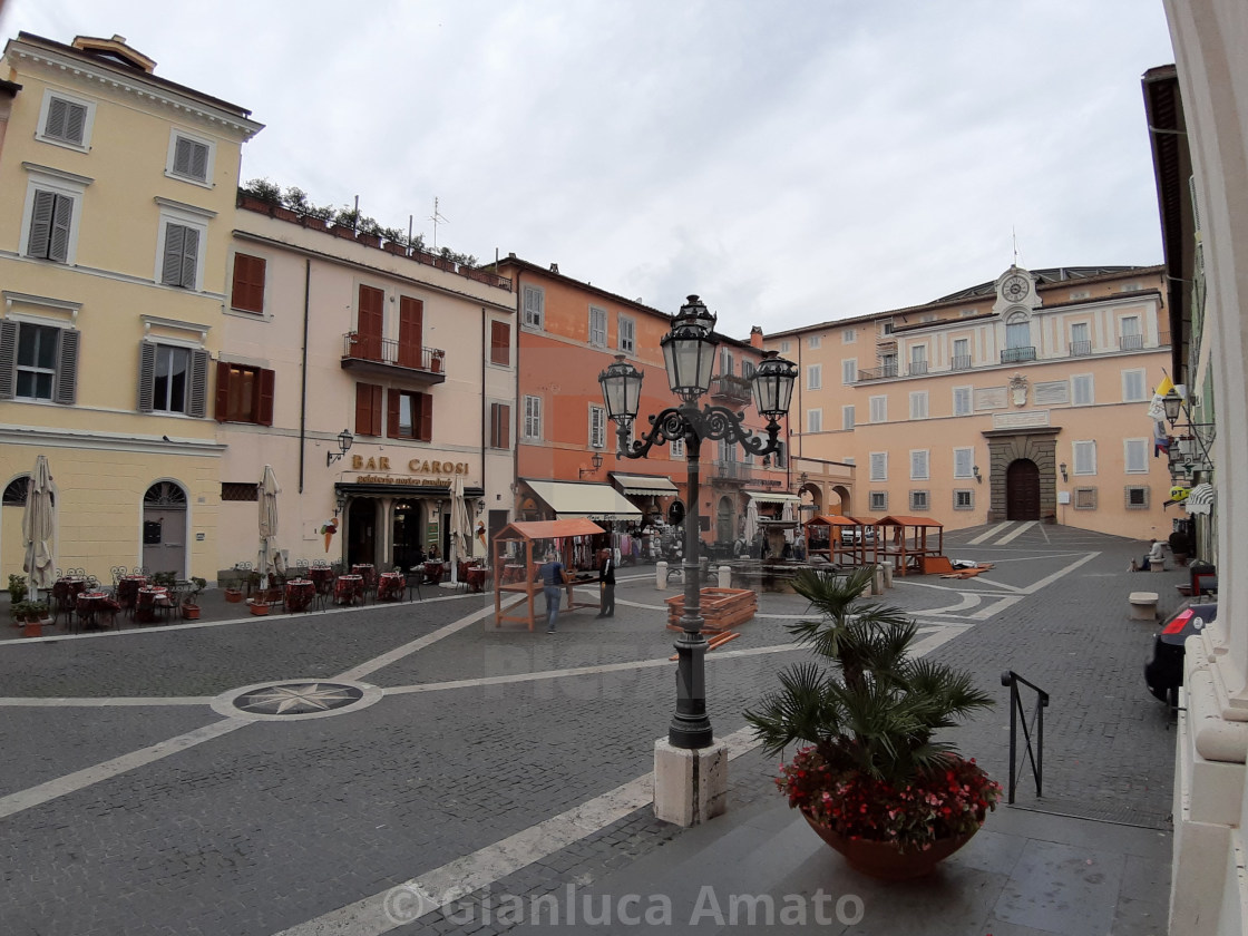 "Castel Gandolfo – Piazza del borgo" stock image