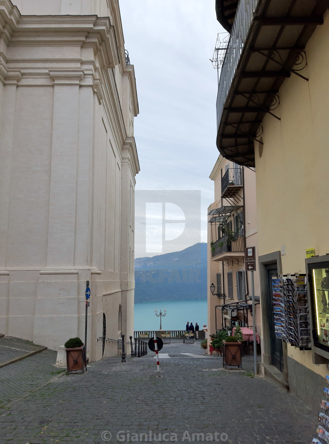 "Castel Gandolfo – Scorcio panoramico da Piazza della Libertà" stock image