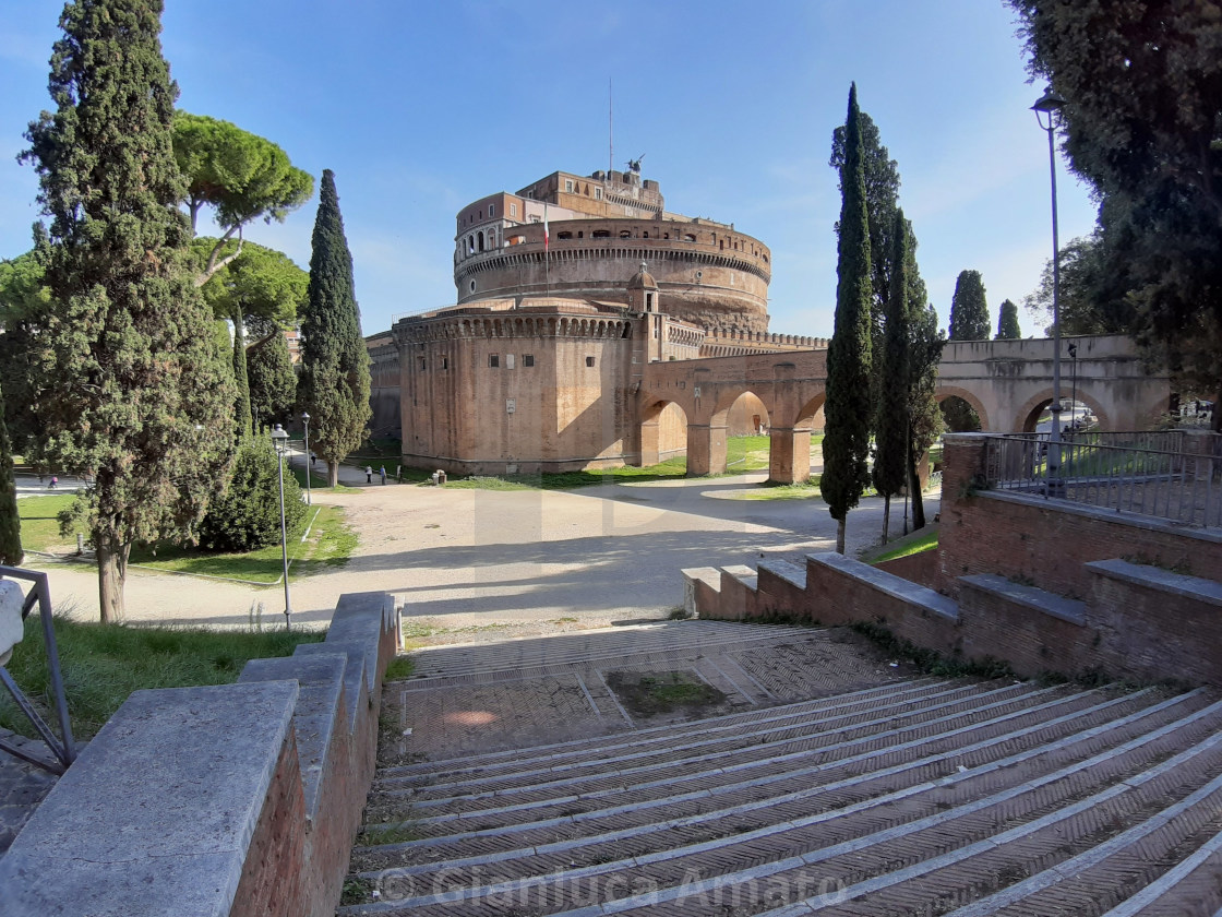 "Roma - Castel Sant'Angelo dalla scala del parco" stock image