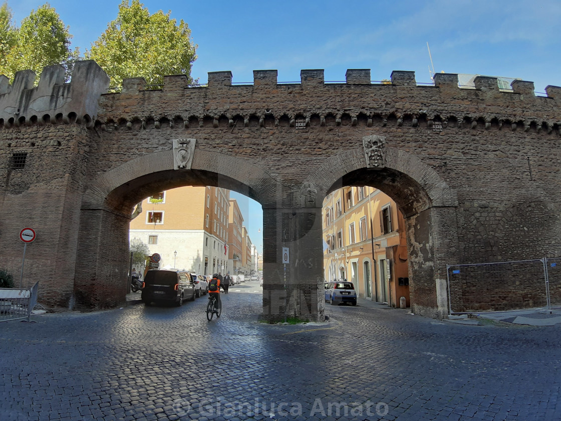 "Roma - Porte su Via del Mascherino" stock image