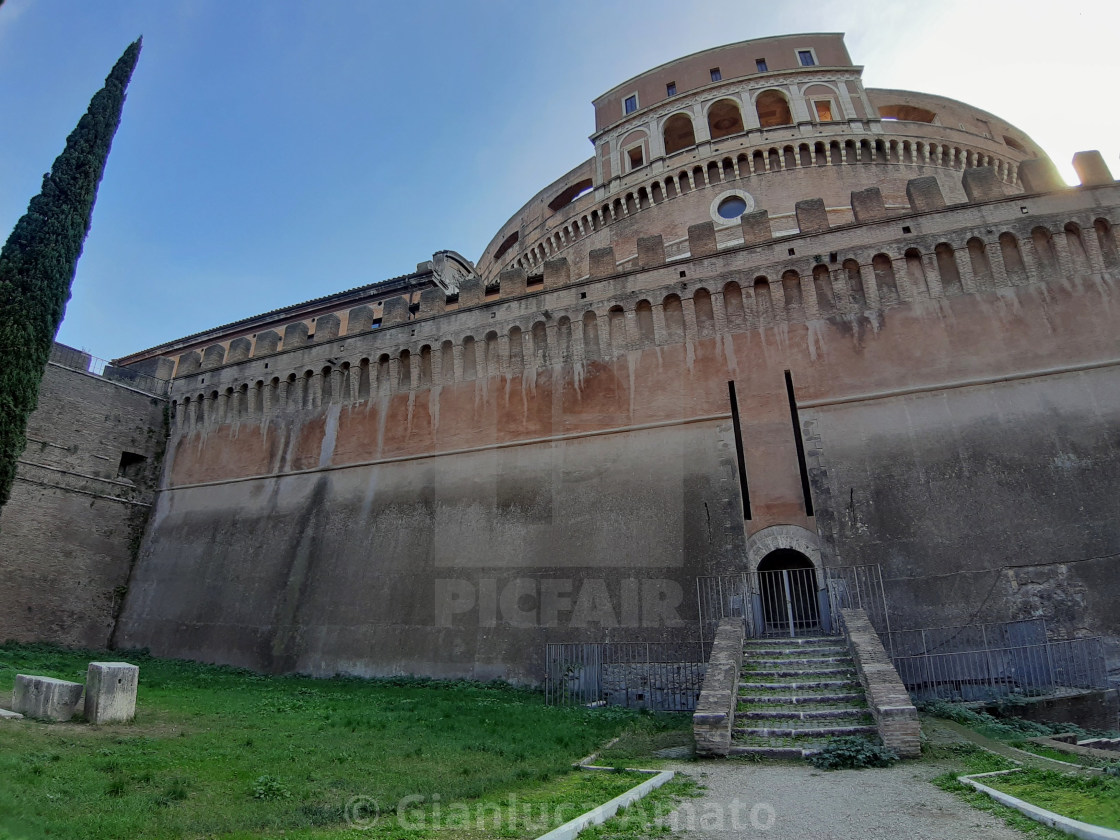 "Roma - Scorcio della facciata posteriore di Castel Sant'Angelo" stock image