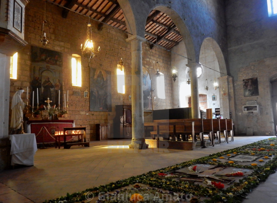 "Civita di Bagnoregio - Interno del Duomo" stock image