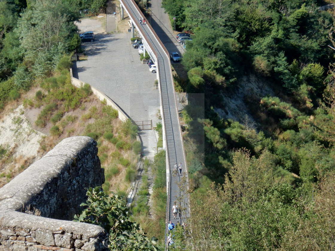 "Civita di Bagnoregio - Il ponte dal belvedere ovest" stock image