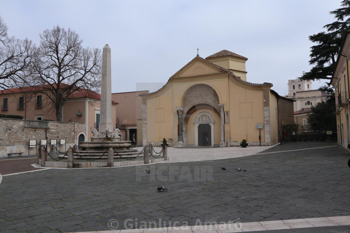 "Benevento - Piazza Santa Sofia durante la quarantena" stock image