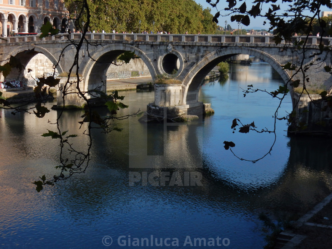 "Roma - Arcate del Ponte Sisto" stock image