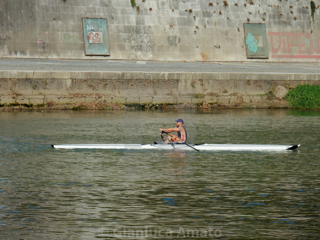 "Roma - Canoista solitario sul Tevere" stock image