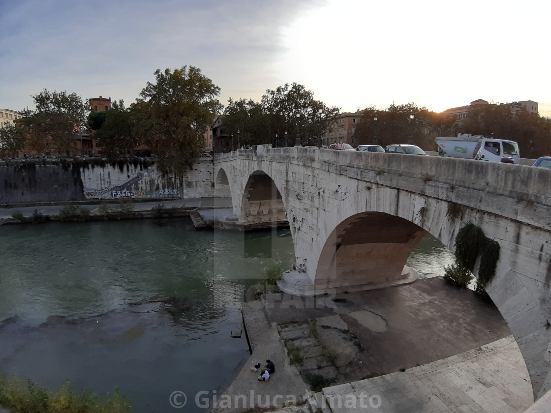 "Roma - Ponte Cestio dall'Isola Tiberina" stock image