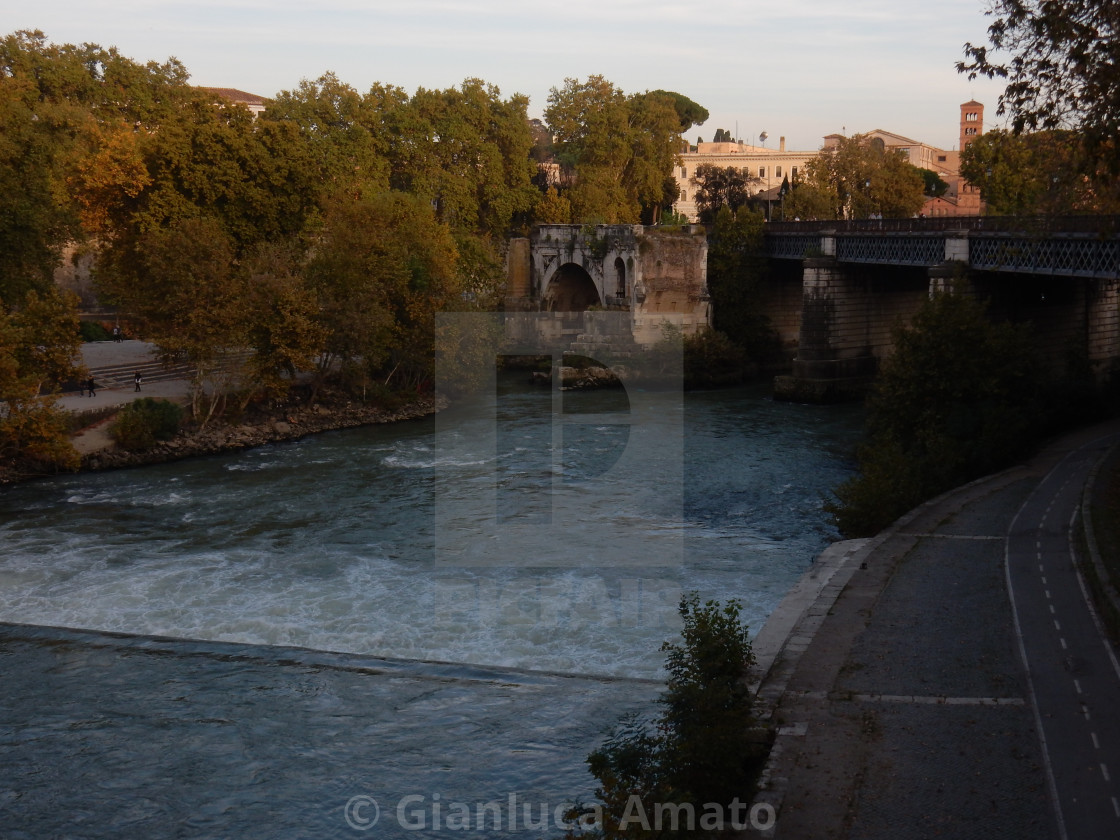 "Roma - Ponti dal Lungotevere Ripa" stock image