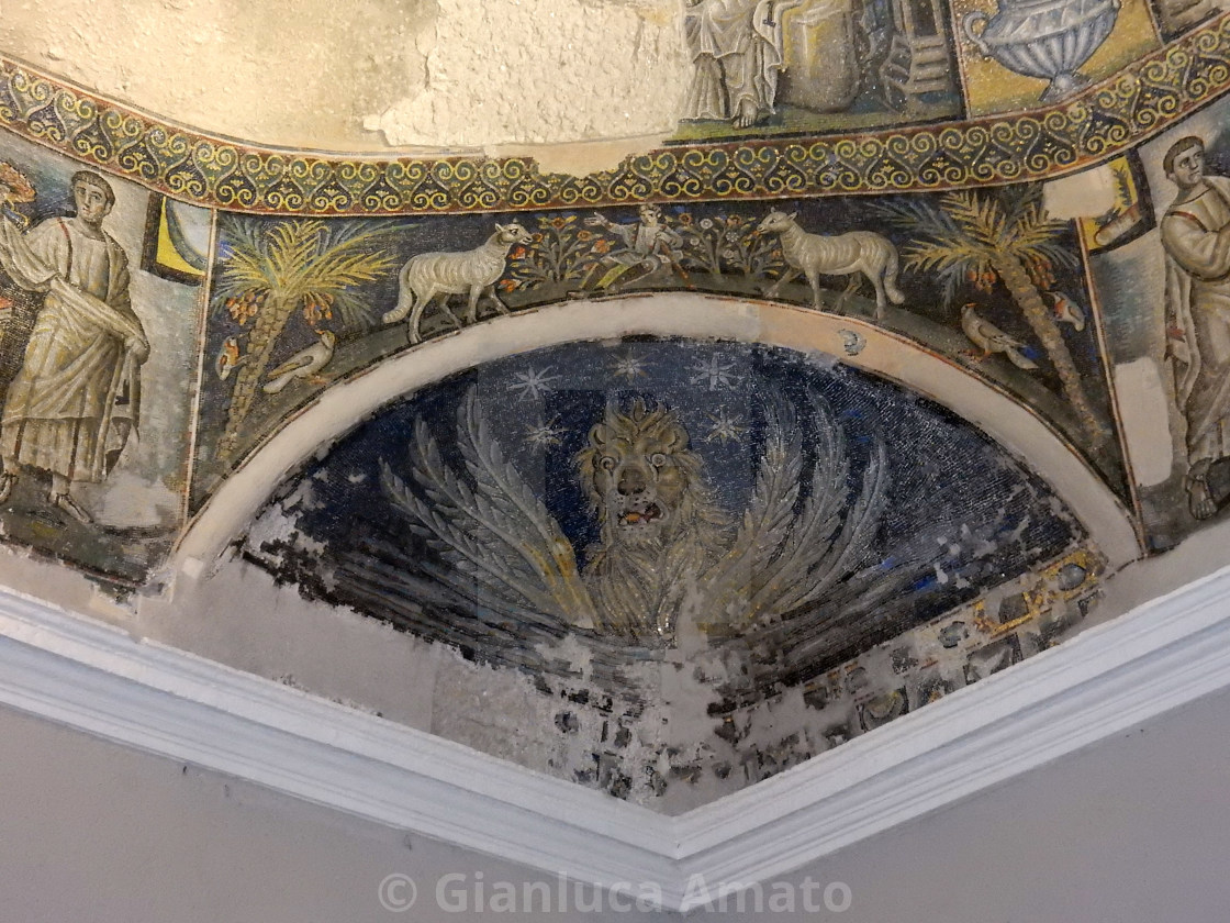 "Napoli - Mosaico d'angolo del Battistero di San Giovanni in Fonte" stock image